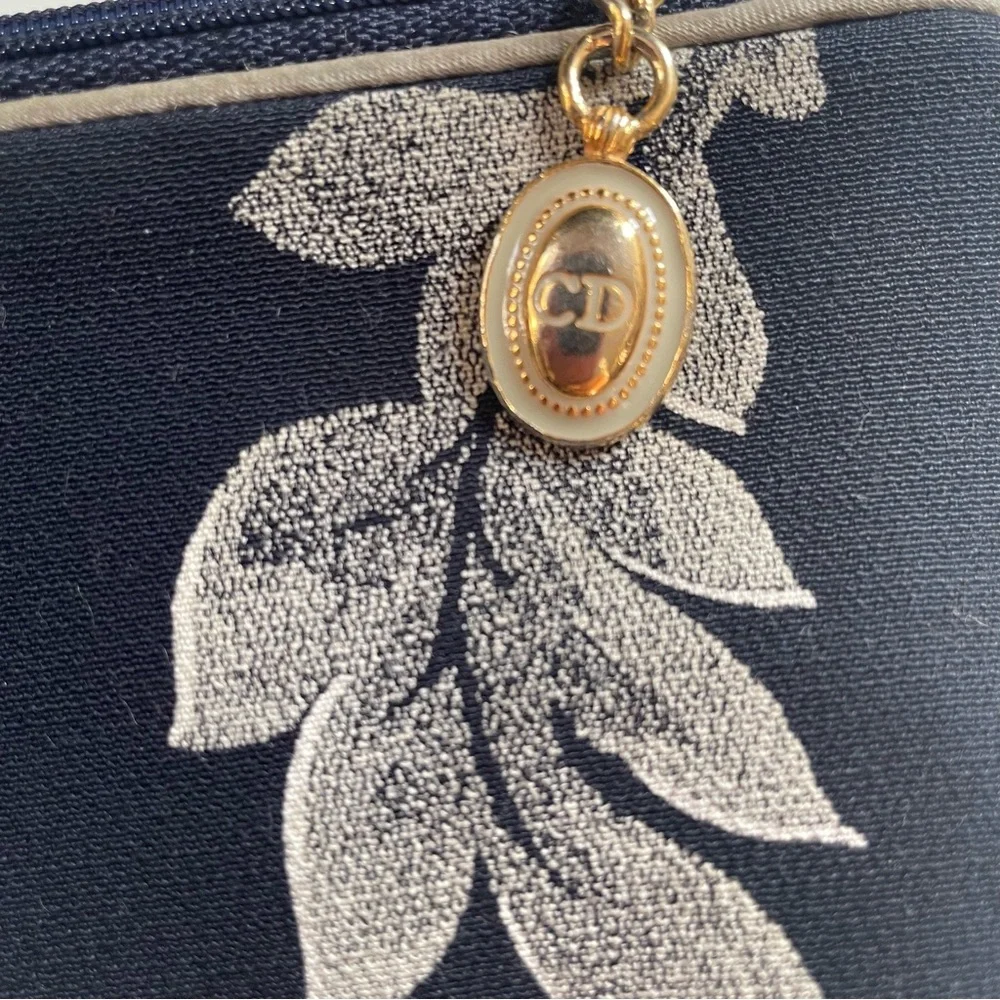 Dior - Picture 8 of 10